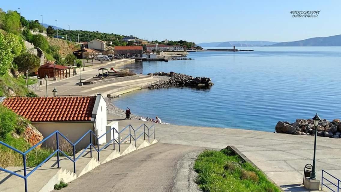 Lana 1 Hotel Senj  Buitenkant foto