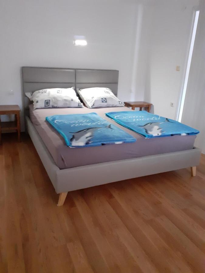 Lana 1 Hotel Senj  Buitenkant foto